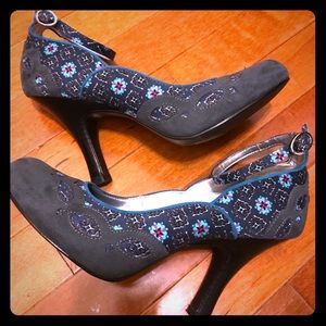 Ruby Shoo blue heel, matching clutch